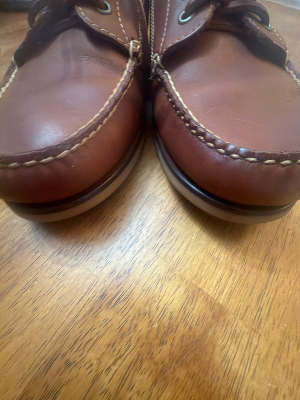 L.L. Bean Men's Leather Boat Shoes in Chestnut Brown - Picture 5 of 7